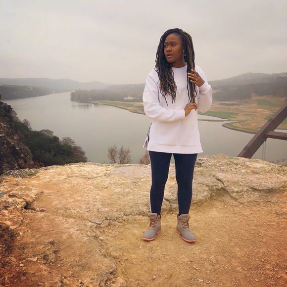 Bohemian, Athleisure, and Feminine Styles - Picture 2 of 3